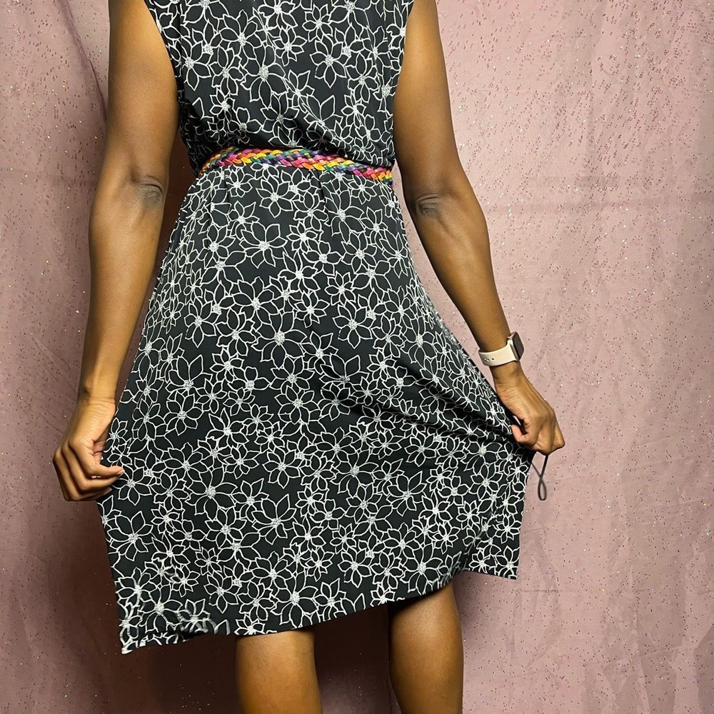 Cute black and whit w stretchy maternity dress size XL no flaws floral flowers - Picture 6 of 8